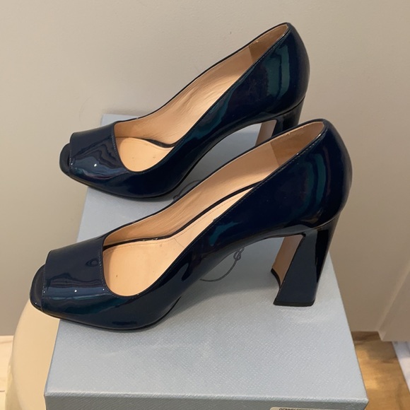 Prada Navy Patent Peeptoe Pumps Size 37/7 - Picture 7 of 7